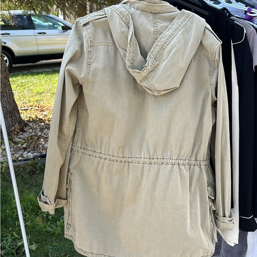 Aritzia Talula Miltary Jacket in Biege - Picture 2 of 2